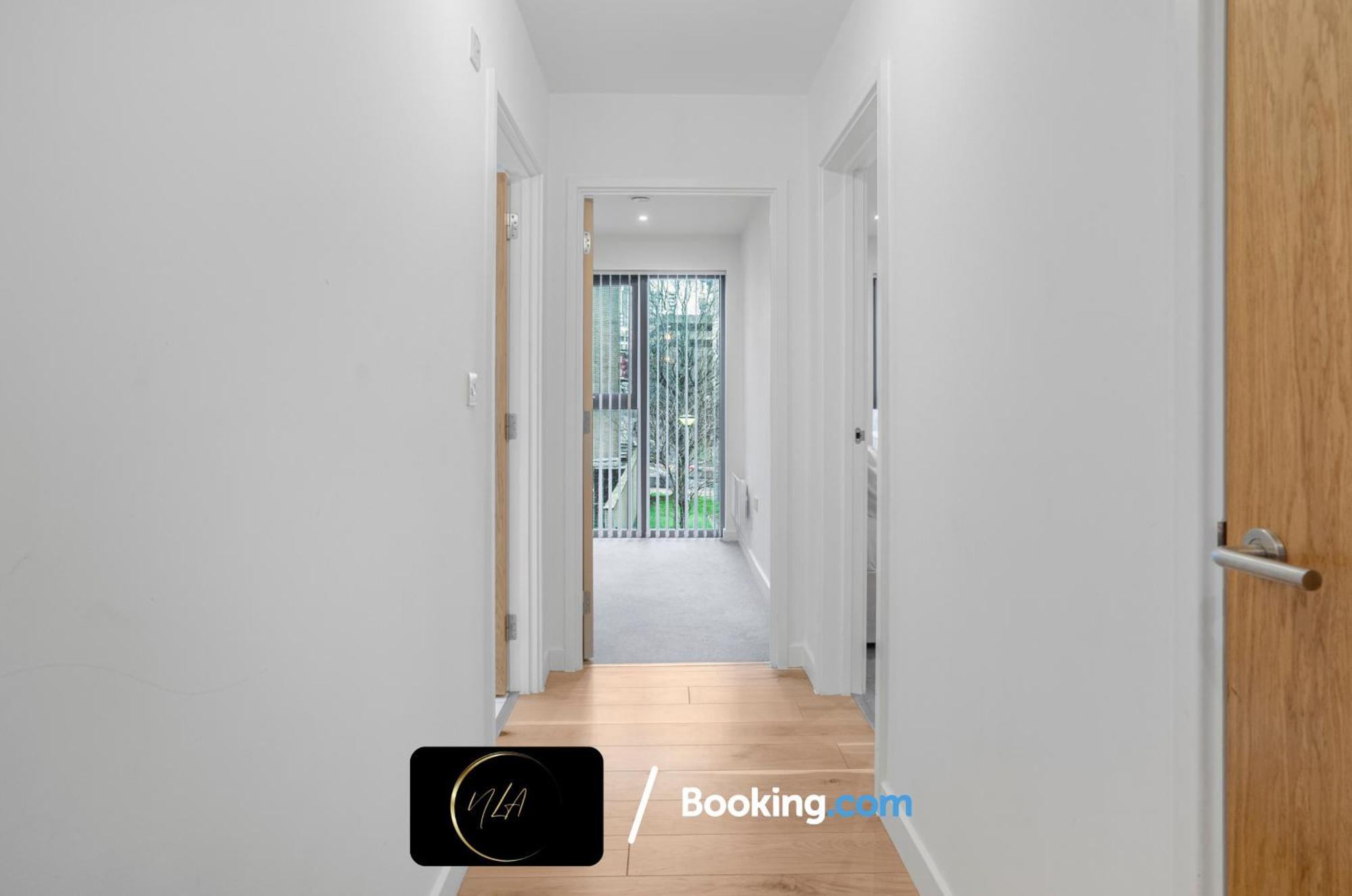 City Centre Apartment With Free Parking, 2 Bathrooms, Netflix And Wifi - Suitable For Contractors And Families - By Noor Luxury Accommodations Birmingham Kültér fotó