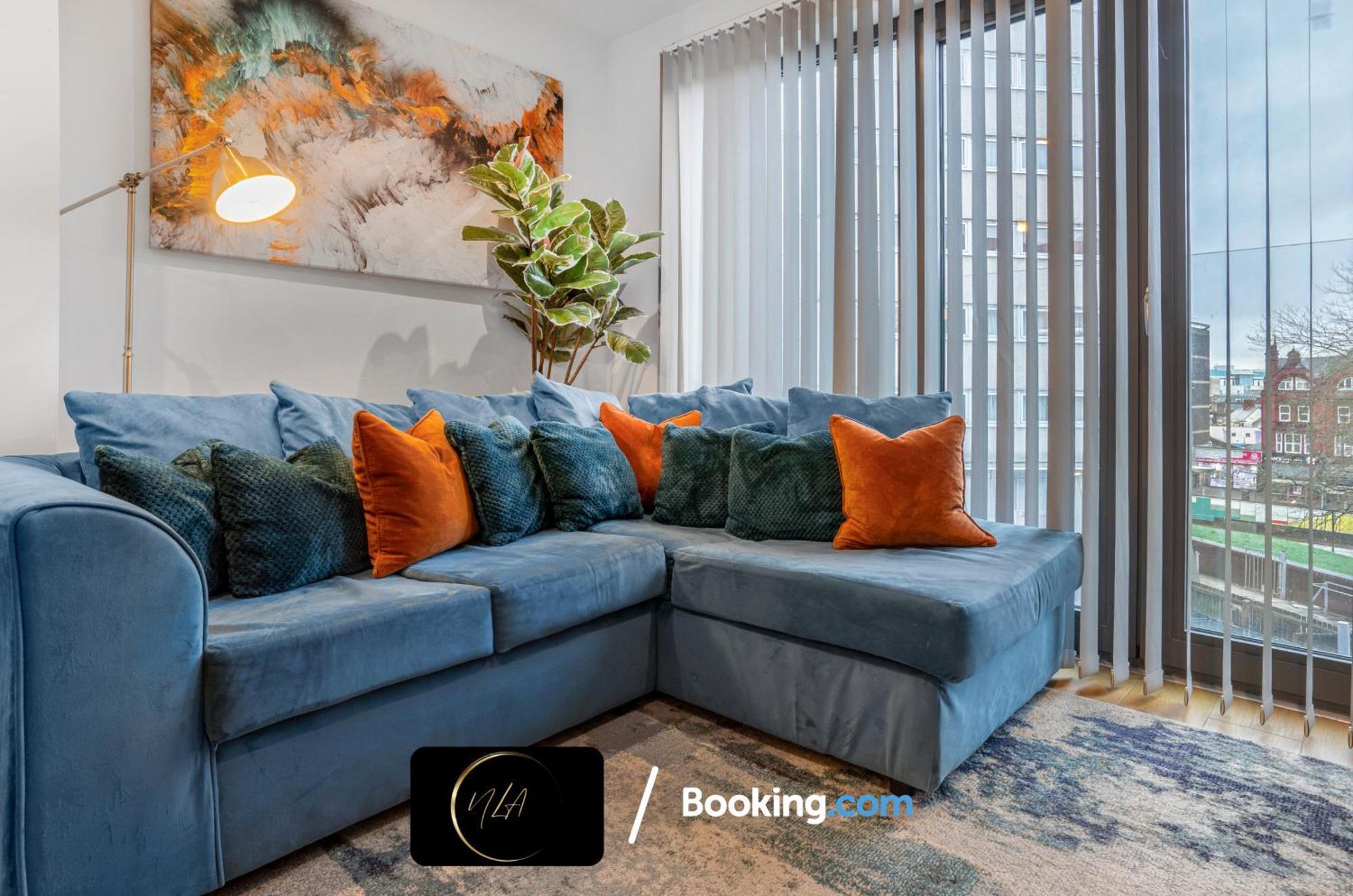 City Centre Apartment With Free Parking, 2 Bathrooms, Netflix And Wifi - Suitable For Contractors And Families - By Noor Luxury Accommodations Birmingham Kültér fotó