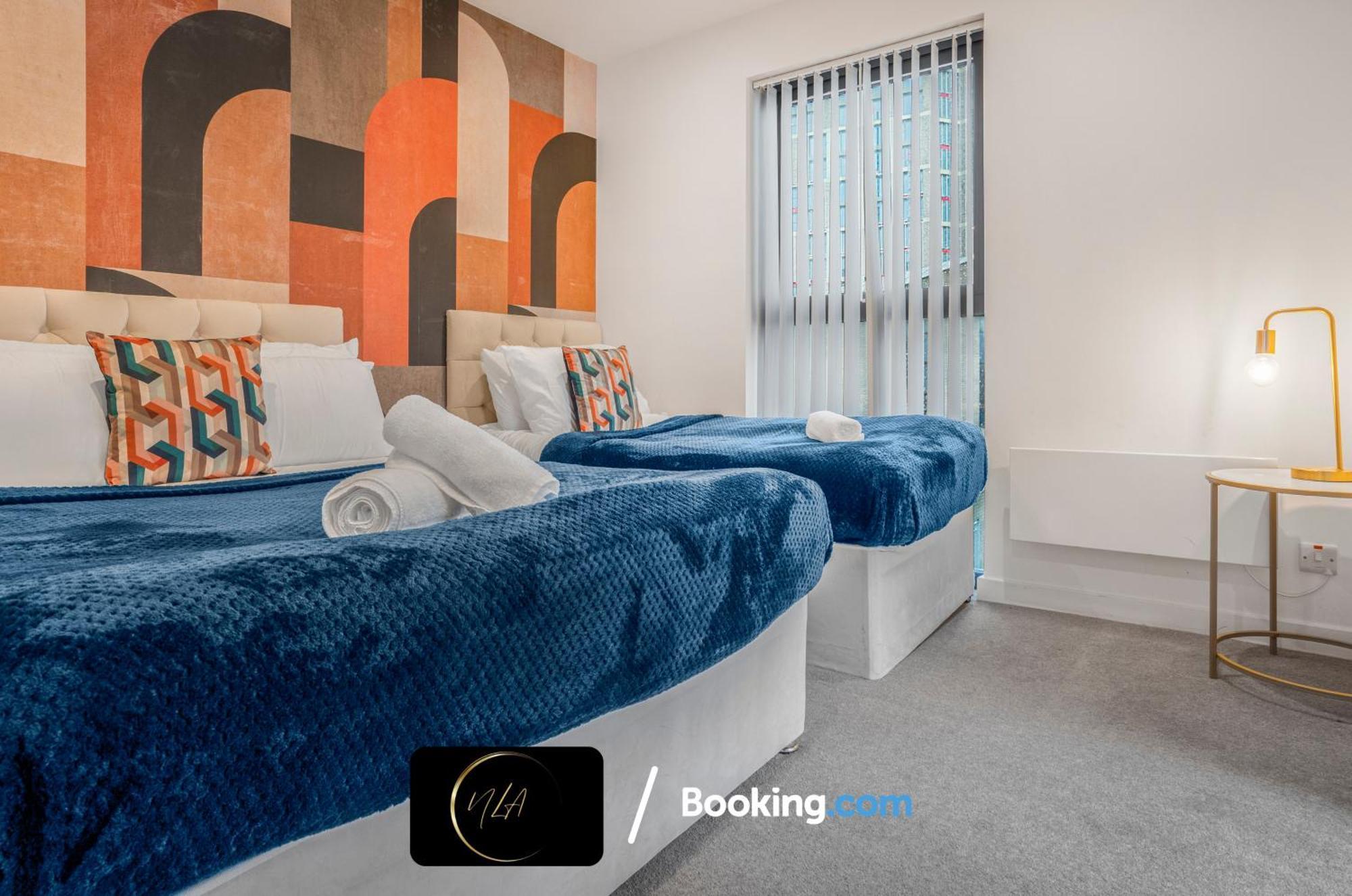 City Centre Apartment With Free Parking, 2 Bathrooms, Netflix And Wifi - Suitable For Contractors And Families - By Noor Luxury Accommodations Birmingham Kültér fotó