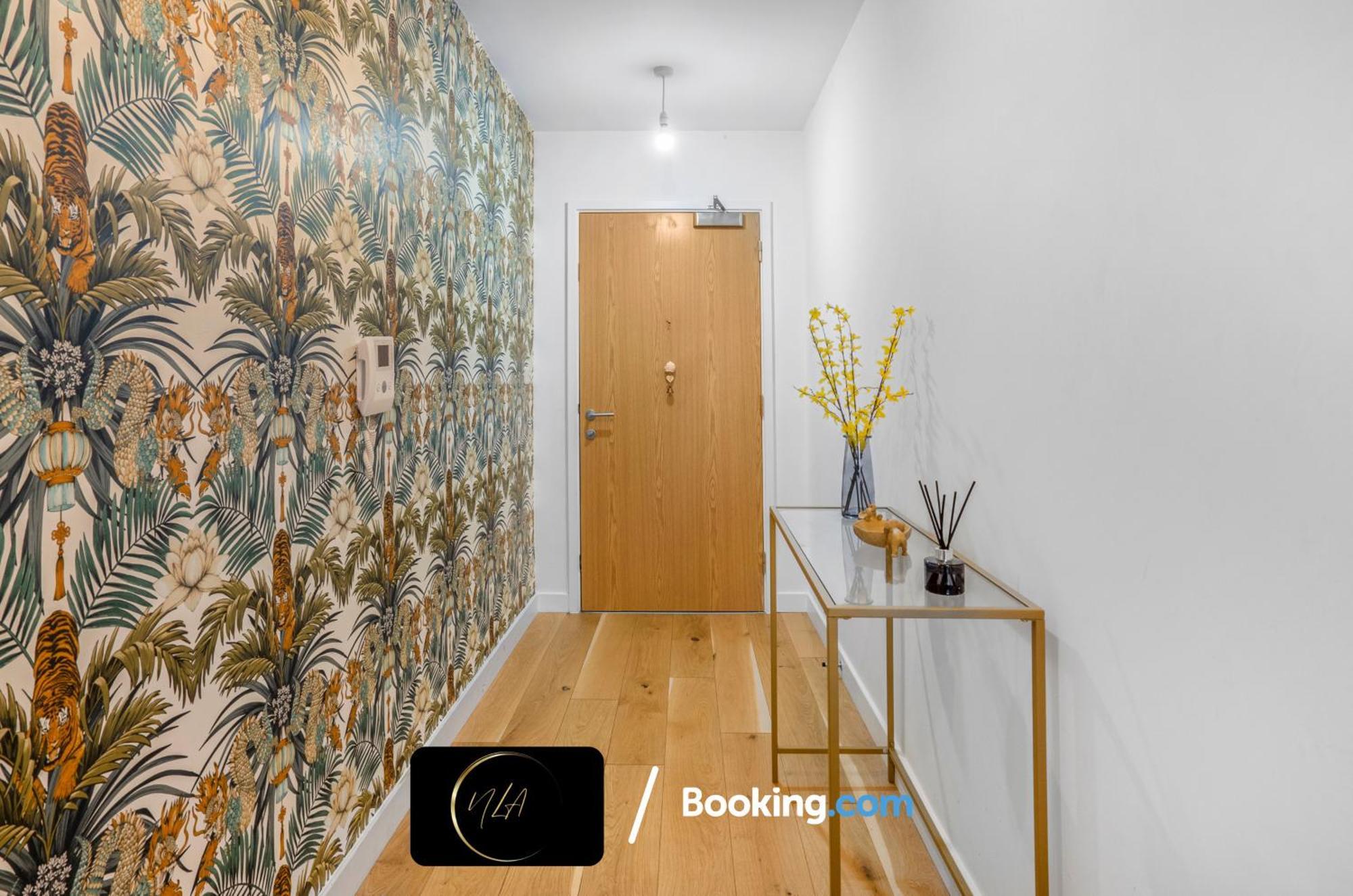 City Centre Apartment With Free Parking, 2 Bathrooms, Netflix And Wifi - Suitable For Contractors And Families - By Noor Luxury Accommodations Birmingham Kültér fotó