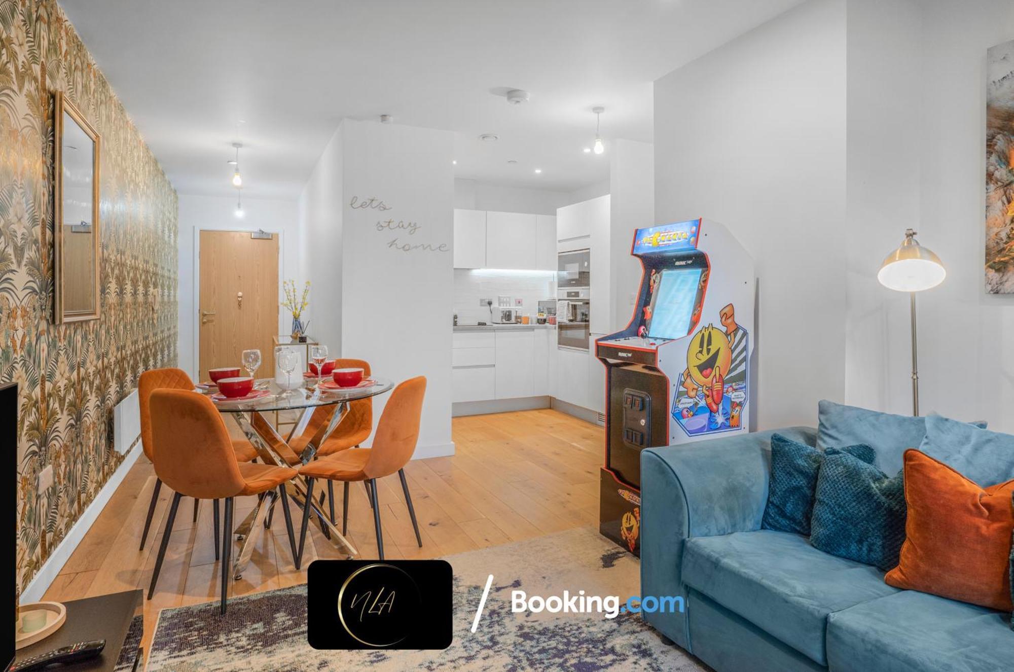 City Centre Apartment With Free Parking, 2 Bathrooms, Netflix And Wifi - Suitable For Contractors And Families - By Noor Luxury Accommodations Birmingham Kültér fotó