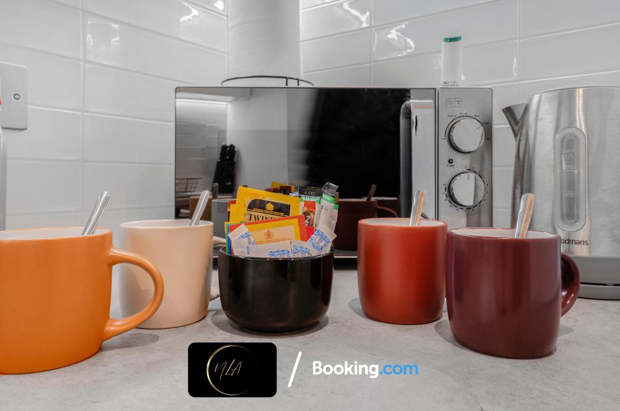 City Centre Apartment With Free Parking, 2 Bathrooms, Netflix And Wifi - Suitable For Contractors And Families - By Noor Luxury Accommodations Birmingham Kültér fotó
